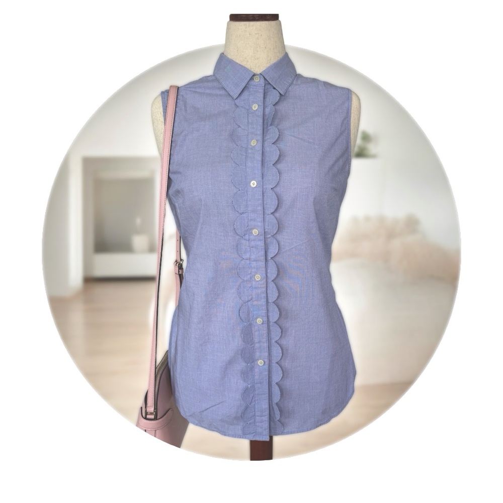Banana Republic Blue Sleeveless Button-up Collared Blouse with Scalloped Details